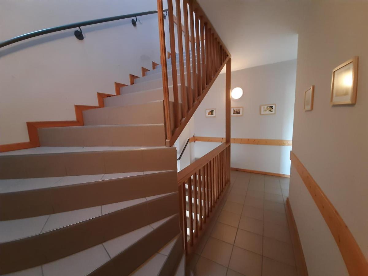 Familia Apartmanhaz كيستاي المظهر الخارجي الصورة